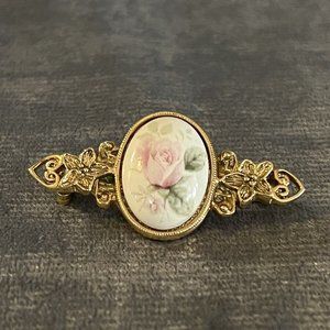 VTG 1928 Gold Tone Porcelain Pink/White Roses Cottage Floral Brooch Pin 1 3/4"